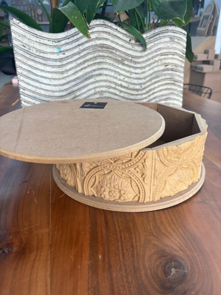 Yuvarlak Oymalı Ahşap Kutu No:4