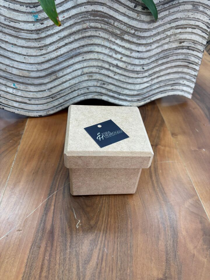 Kare Kapaklı Kutu Küçük