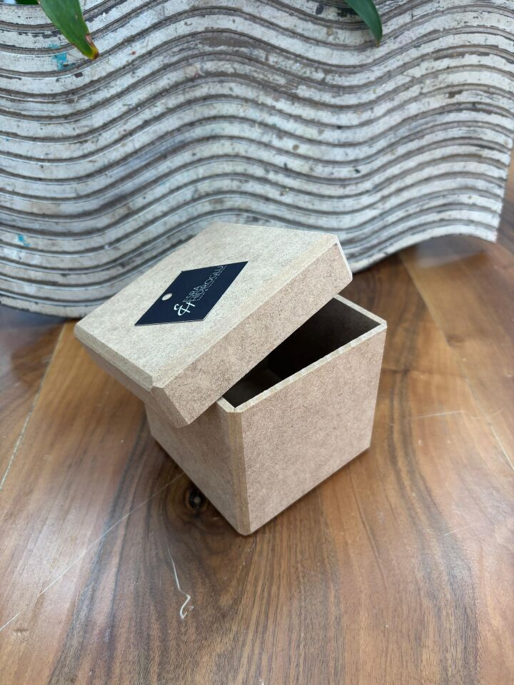 Kare Kapaklı Kutu Küçük