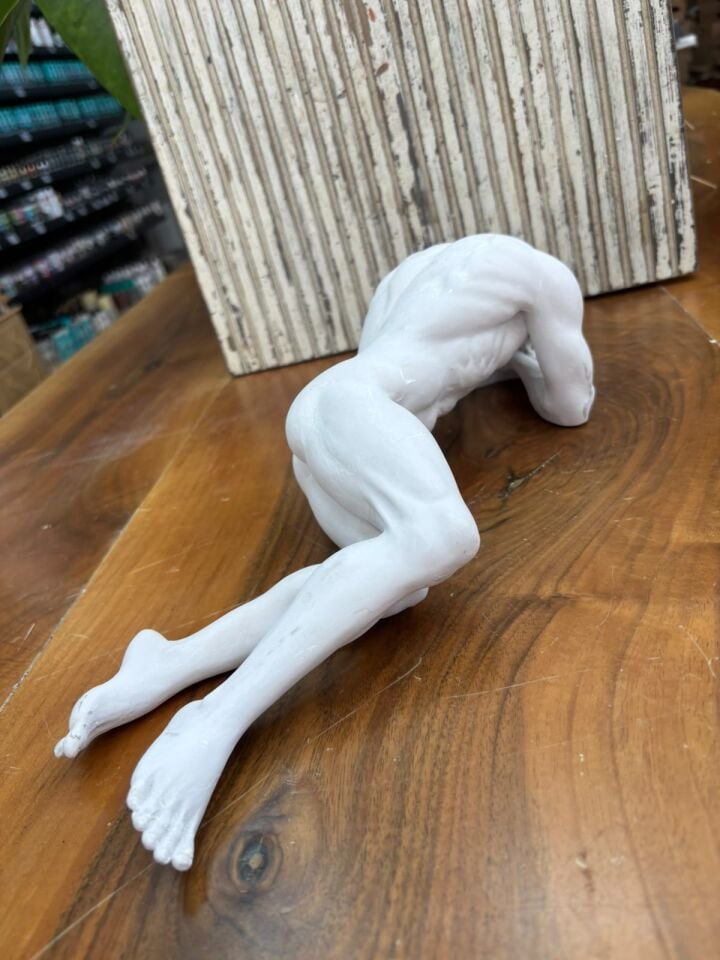 Yatan Adam