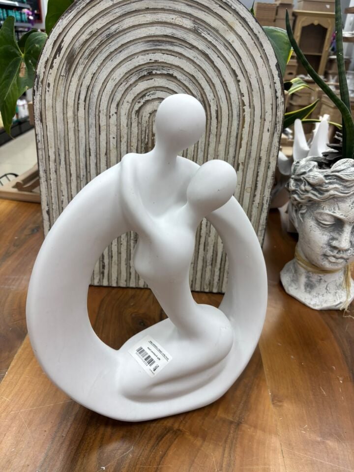 Soyut Çemberli Çift