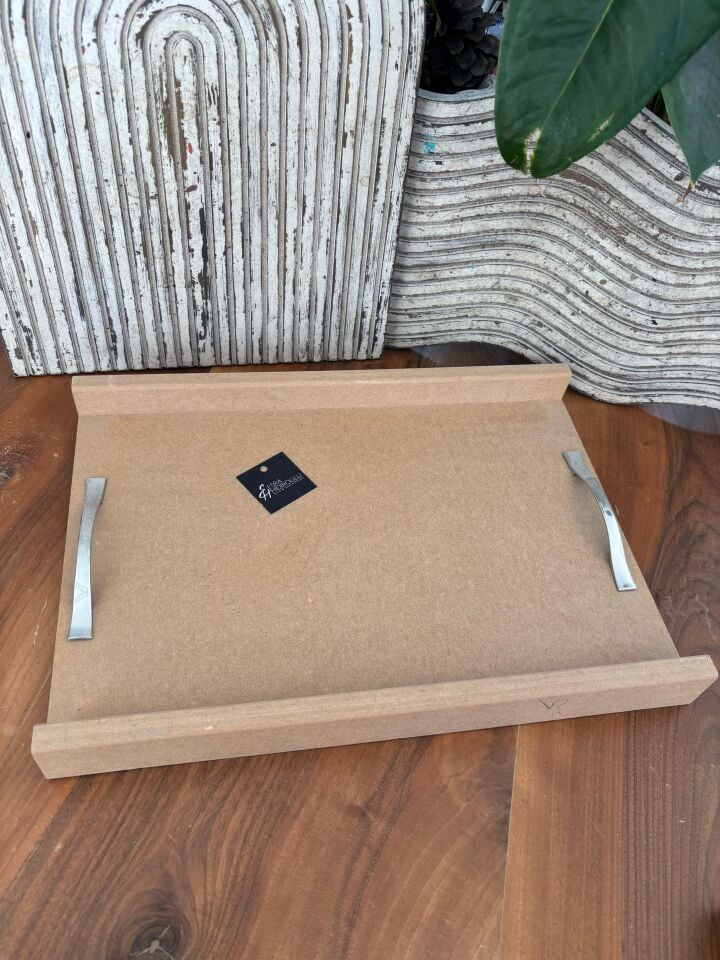 Metal Kulplu Büyük Boy Tepsi